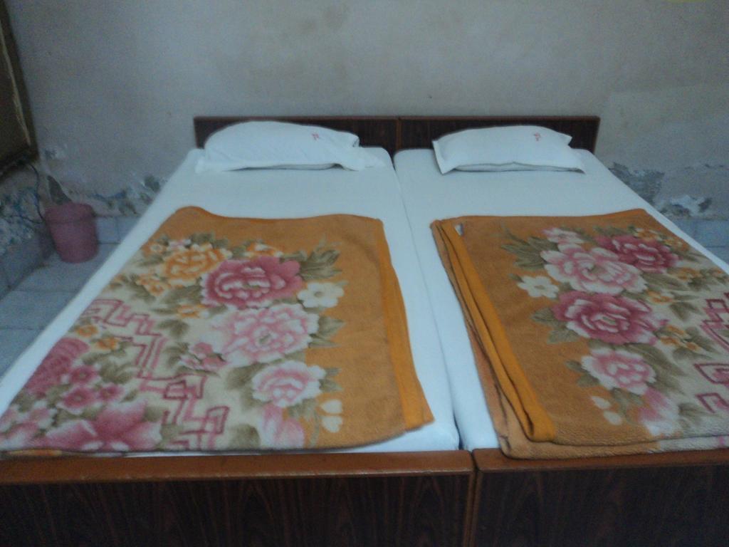 Hotel Jyoti Varanasi Exterior photo